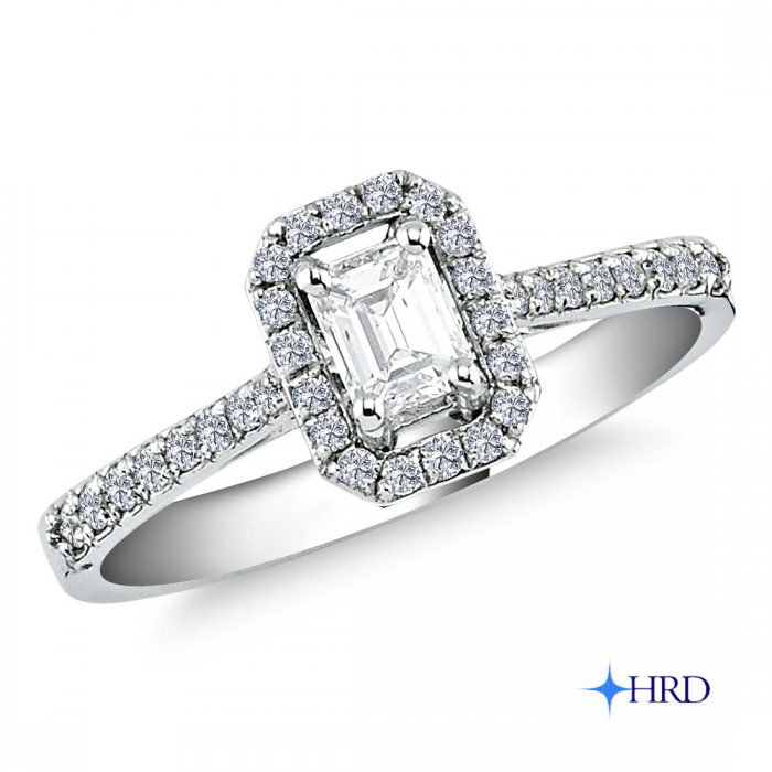 0.56 Karat Uluslararası Sertifikalı Emerald Kesim Pırlanta Tektaş Yüzük