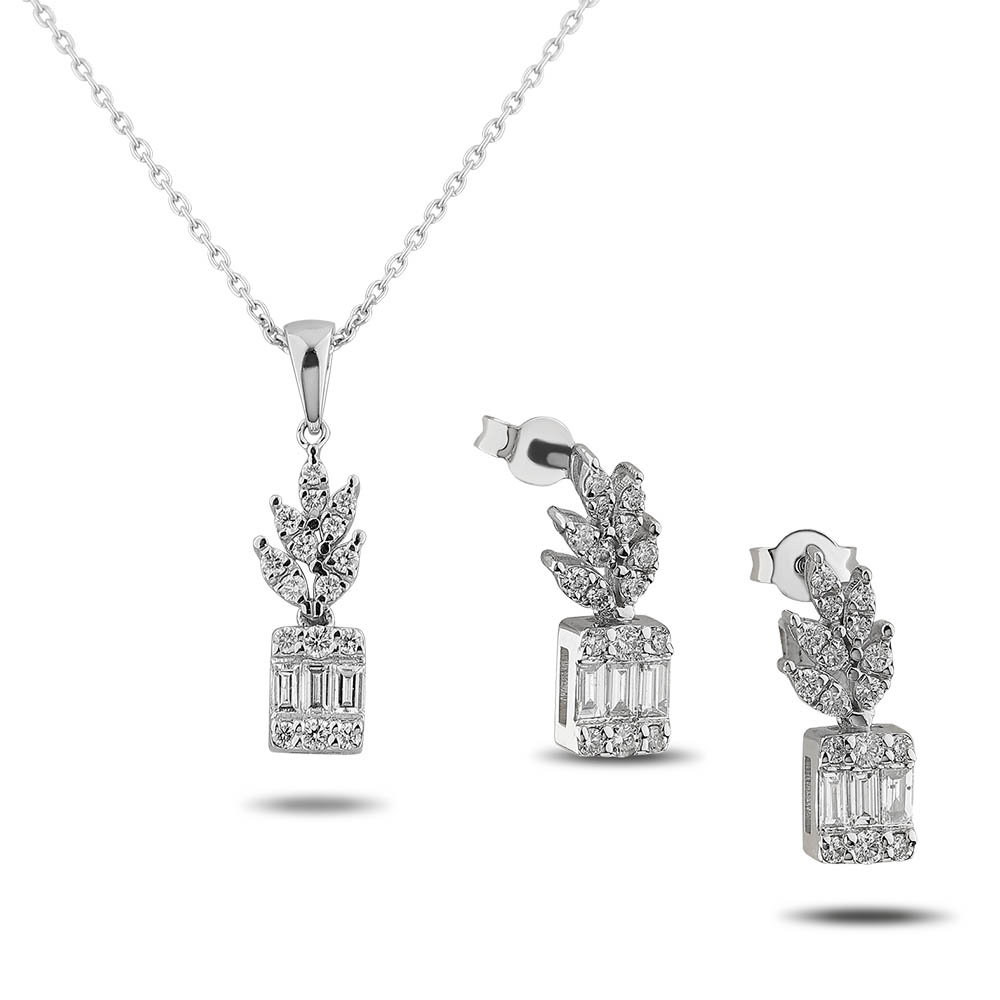 1,05 Karat Pırlantalı Baget Takım